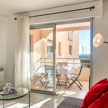 Le Capitole-9 By Interhome Daire